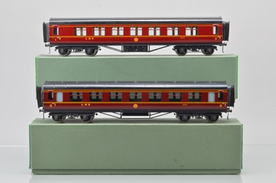 Lot 581 - Exley 0 Gauge LMS 3rd Class Side Corridor and 1st/3rd Side Corridor (2)