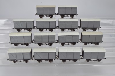 Lot 597 - Kit / Scratch built O Gauge course scale 4 wheeled covered vans (14)