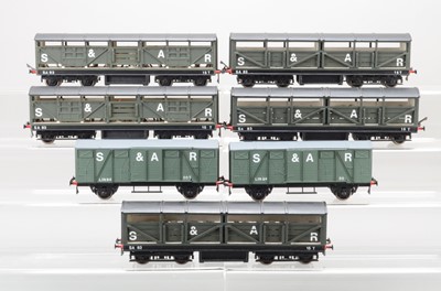 Lot 608 - Kit / scratch built O Gauge Bogie Cattle Vans and Covered Carriage Truck (7)