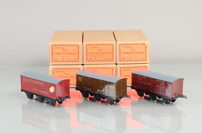 Lot 613 - Directory Series O Gauge Rolling stock (6)