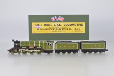 Lot 645 - Corgi  / Basset Lowke Modern Issue O Gauge, 99024 special edition,  No 86 to inside of cab, 4-6-2 LNER FLYING SCOTSMAN USA Tour with two tenders