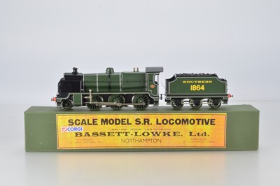 Lot 650 - Corgi / Bassett Lowke Modern issue O Gauge 99003, 2-6-0 Loco and Tender SR Maunsell N Class ' Mogul', No 438 to Cab, No 1864 to tender