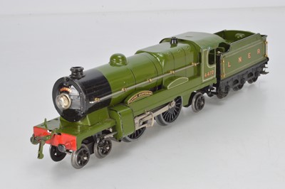 Lot 668 - Hornby O Gauge boxed E320 LNER Apple Green No 4472 'Flying Scotsman' 4-4-2 Locomotive and Tender