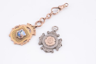 Lot 38 - An early 20th century 9ct gold pigeon sporting medal