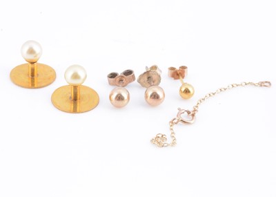 Lot 55 - A pair of 9ct gold ball stud earrings & pair 9ct pearl dress/shirt studs
