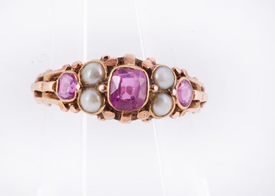 Lot 158 - An Edwardian ruby & pearl dress ring