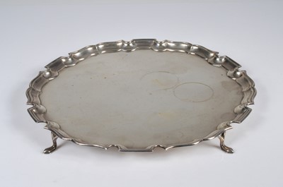 Lot 291 - A 1930s silver salver