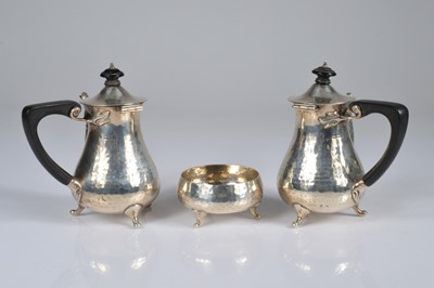 Lot 324 - A nice 1920s café o late set by CE