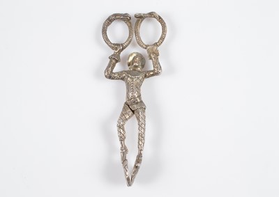 Lot 331 - A pair of George III silver novelty sugar scissor sugar nips
