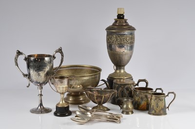 Lot 356 - A collection of silver plated cutlery and other items
