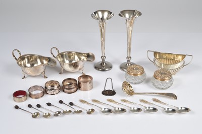 Lot 384 - A collection of silver items