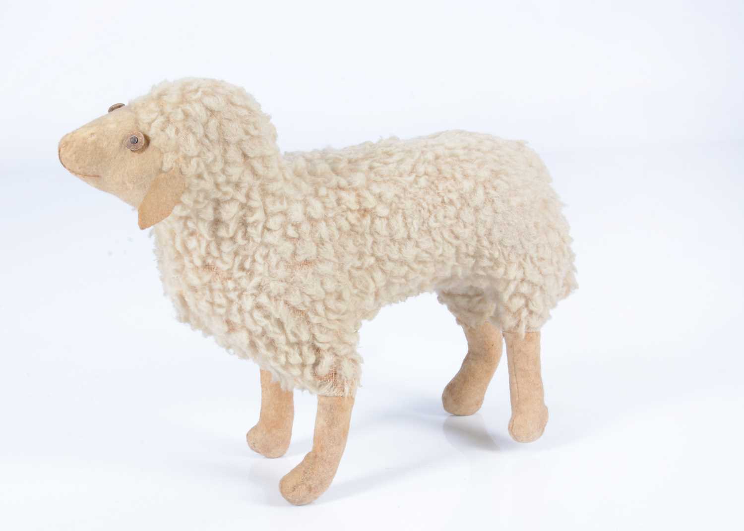 Lot 18 - A German wool plush sheep, circa 1910