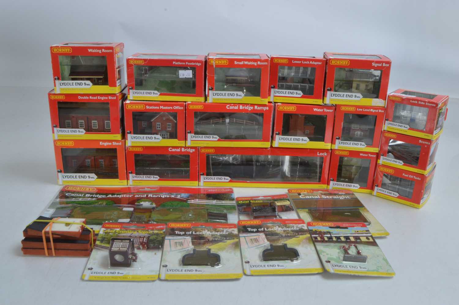 Lot 6 - Hornby N Scale Lyddle End Trackside/Train Station and Canal Buildings and Accessories (25)