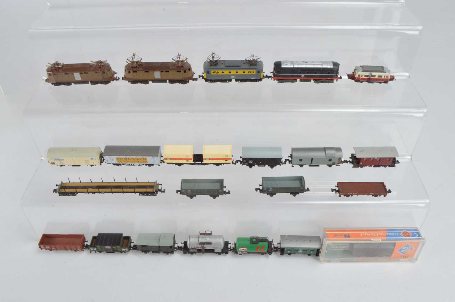 Lot 11 - Continental N Gauge Diesel and Electric Locomotives and Freight/Coaching Stock (22)