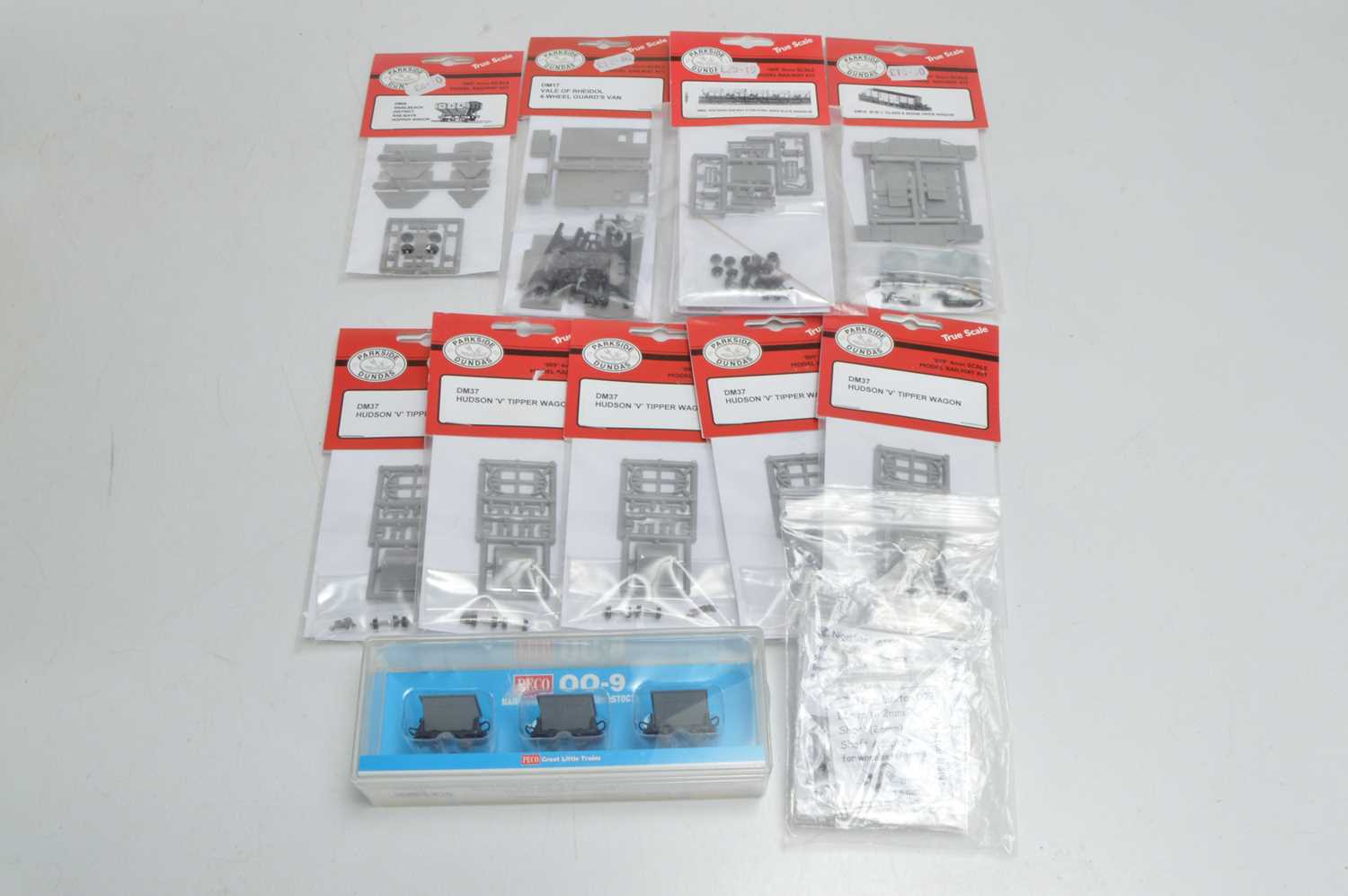 Lot 53 - 009 Narrow Gauge Scale Peco Hopper Wagons and Parkside Dundas Kits and Accessories by Nigel Lawton (15)