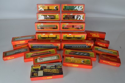 Lot 60 - Tri-ang Railways and Tri-ang Hornby and early Hornby 00 Gauge Transcontinental Locomotives and Passenger and Goods Rolling Stock (23).