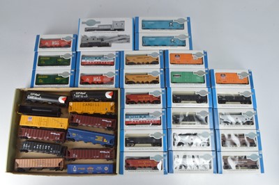 Lot 537 - American HO Gauge Freight Stock (37)