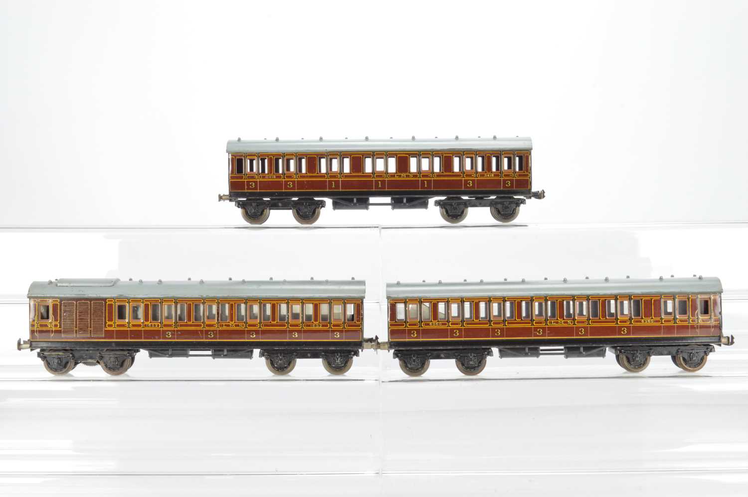 Lot 567 - Bassett Lowke O Gauge Watford EMU 3 car set