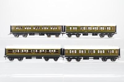 Lot 587 - Bassett Lowke 1931 series O gauge Southern Railway coaches (4)