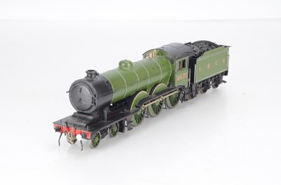 Lot 647 - A Connoisseur O gauge finescale kit professionally built and painted LNER Apple lined green class B12 No 8572 4-6-0 Locomotive and Tender