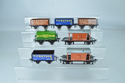 Lot 694 - Bassett Lowke O Gauge modern issue rolling stock (7)
