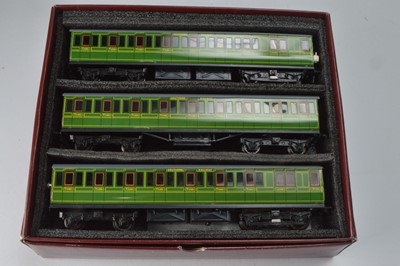 Lot 749 - ACE Trains Modern Issue O Gauge EMU/ Southern Railway (3 car set)