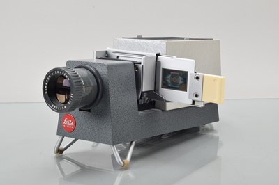 Lot 114 - A Leitz Wetzlar Pradix Slide Projector