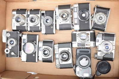 Lot 400 - A Tray of 35mm Cameras