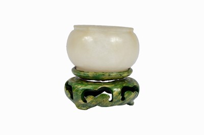 Lot 421 - An Antique Chinese White Jade Water Pot