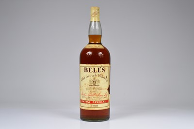 Lot 743 - A bottle of Bells Extra Special Old Scotch Whisky