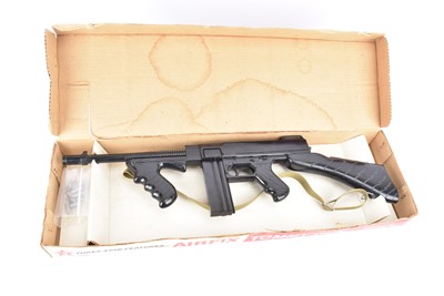 Lot 603 - A 1960s Airfix 'Tommy Gun' Thompson Sub Machine Gun No.1629
