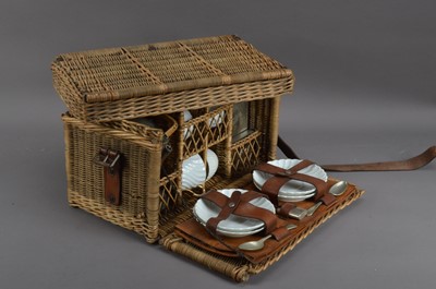 Lot 302 - An early to mid 20th century wicker picnic basket