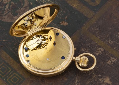 Lot 45 - An early 20th century full hunter 18ct gold pocket watch from Goldsmiths & Silversmiths