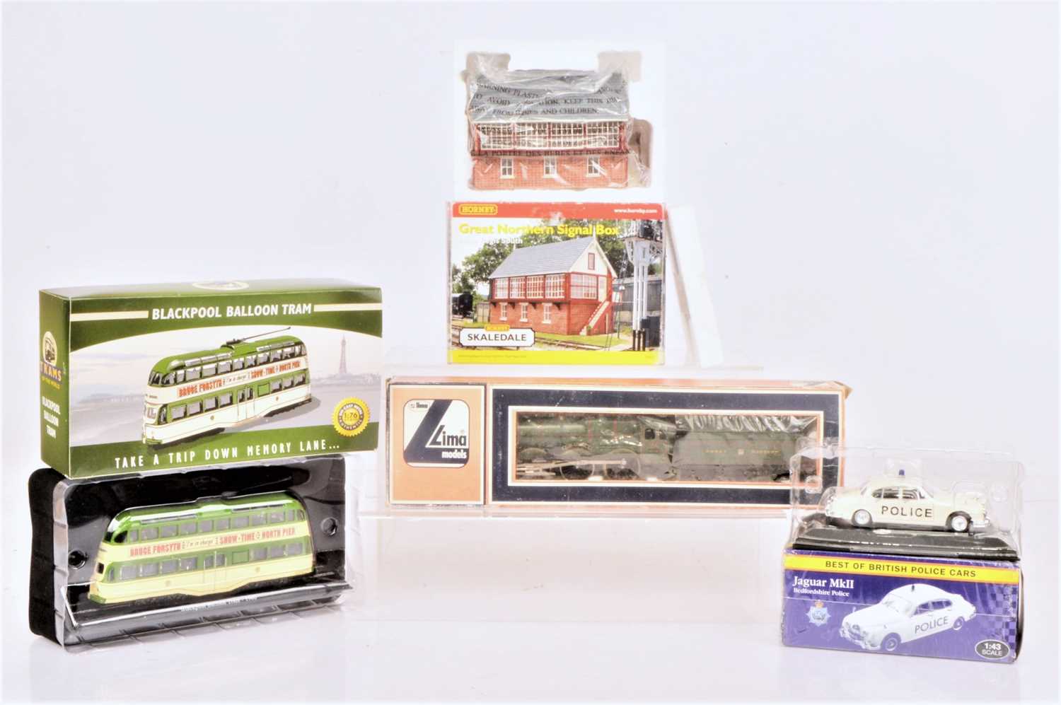Lot 616 - Lima Tyco Steam 00  and HO gauge Locomotives with Mainline wagons Mehano Tram and assorted diecast vehicles (13)
