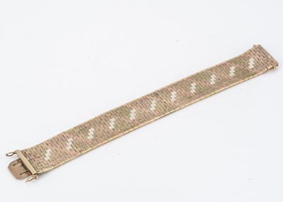Lot 64 - A 9ct three colour gold bracelet
