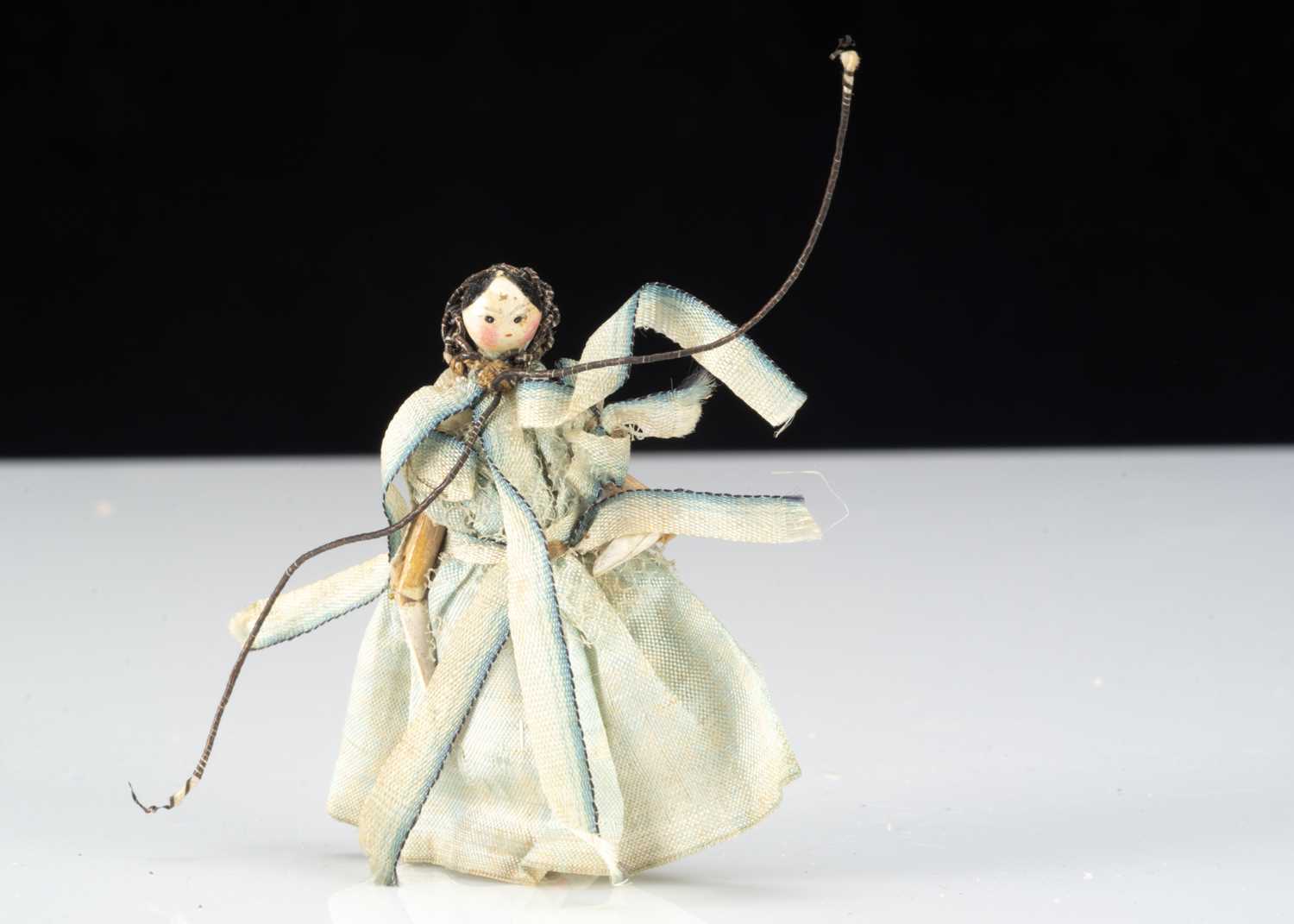 Lot 52 - A small 19th century Grodnerthal dolls’ house doll