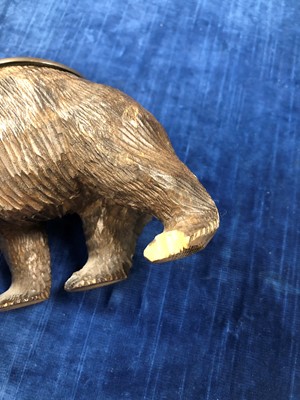 Lot 135 - Nine Black Forest carved bears