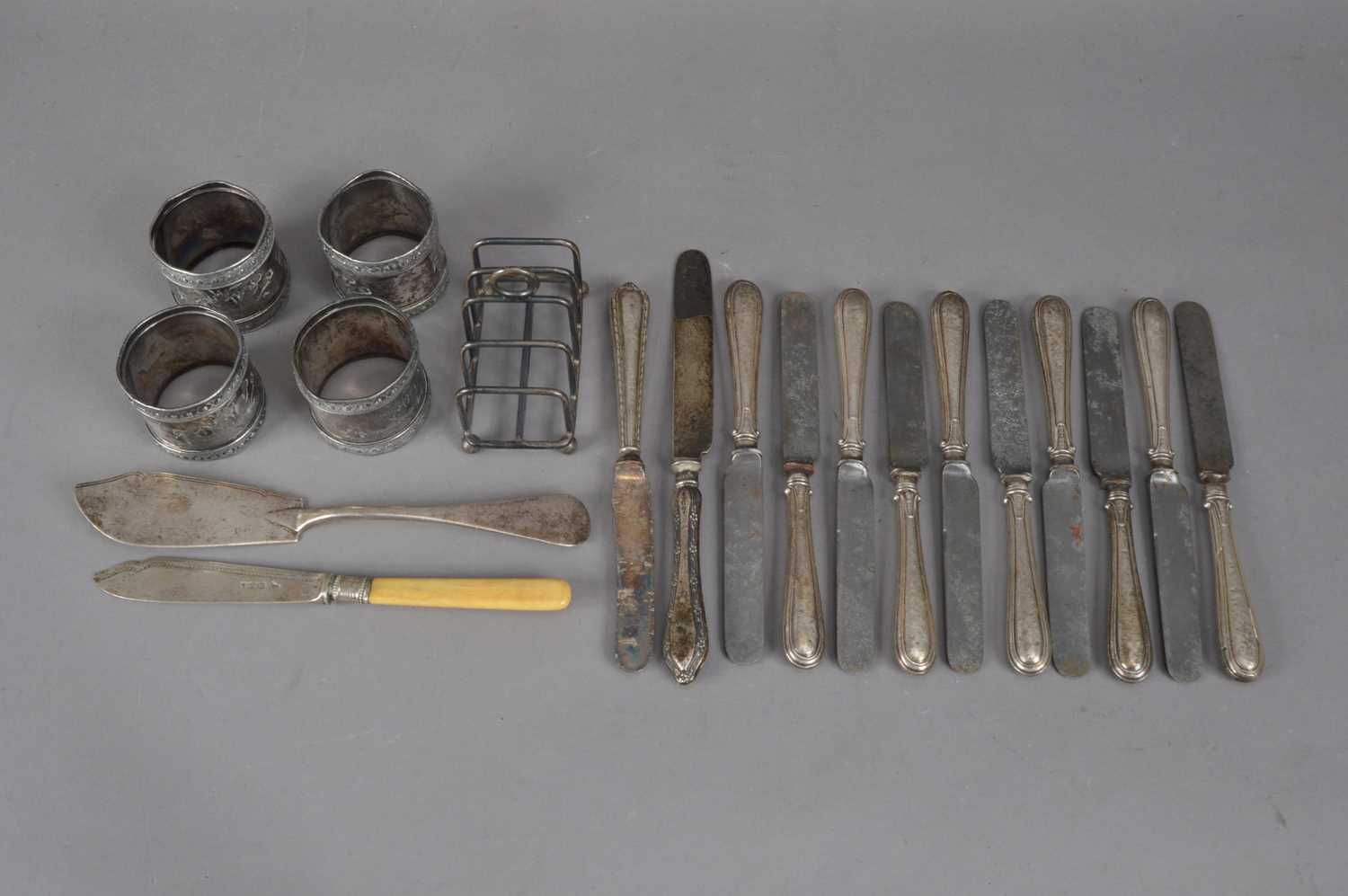 Lot 144 - A collection of silver and silver plated items