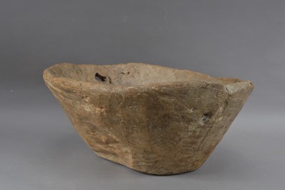 Lot 182 - A 19th century primitive treen bowl