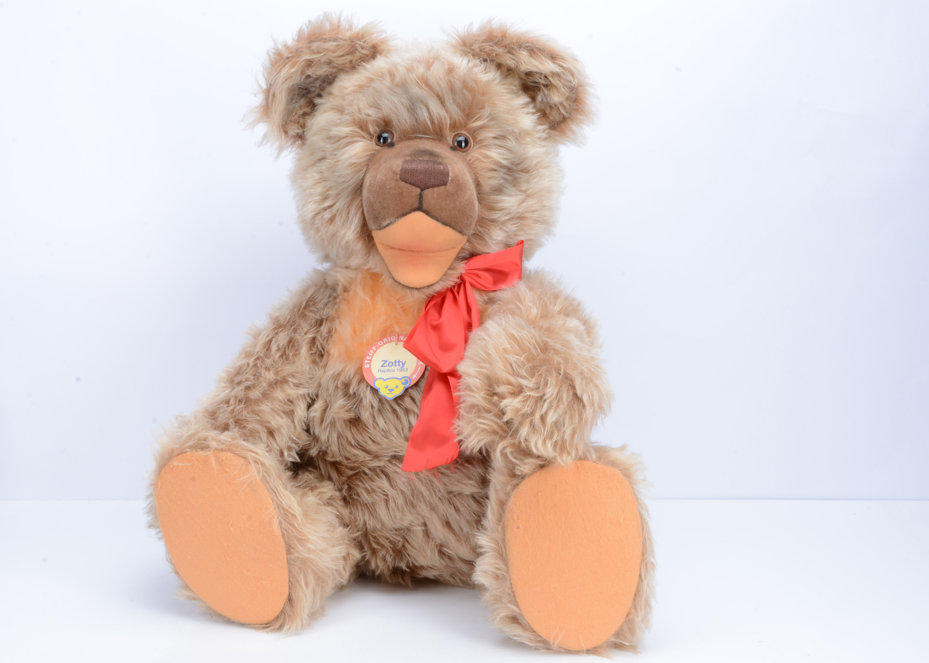 ぬいぐるみ Steiff 036903 Zotty Steiff teddy bear goes by the name 'Zotty'