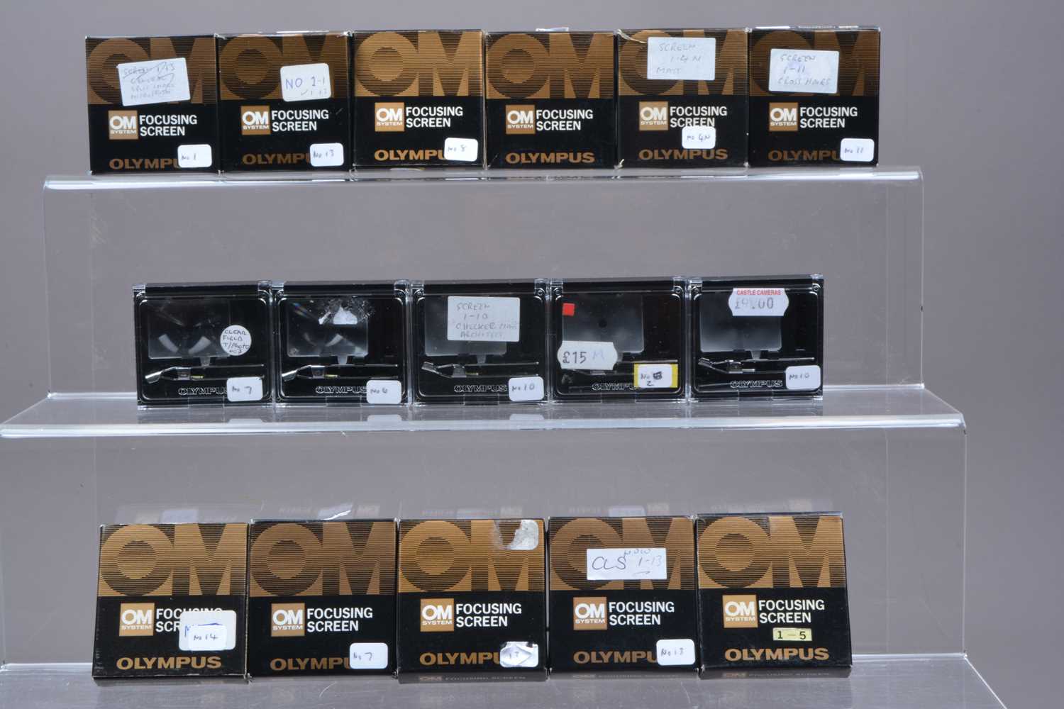 Lot 46 - Eighteen Olympus OM Focusing Screens