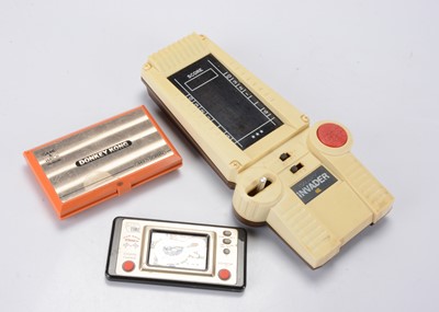 Lot 485 - 1980's Handheld & Table Top Arcade Games
