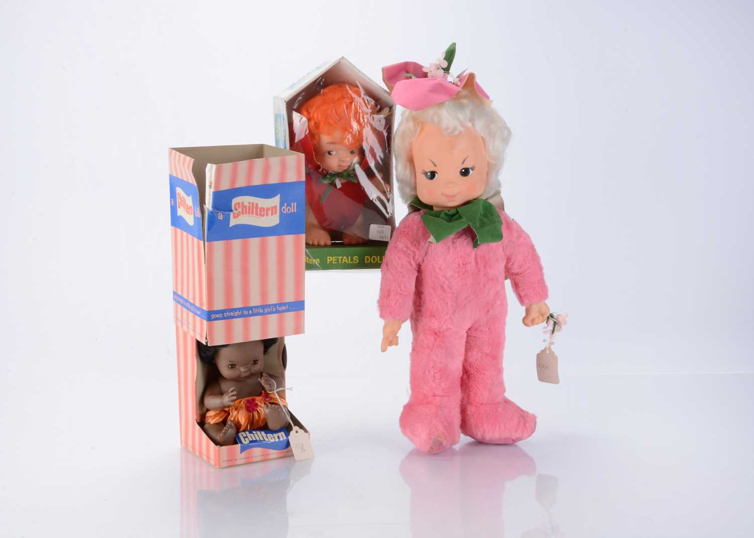 Lot 133 - Three Chiltern dolls