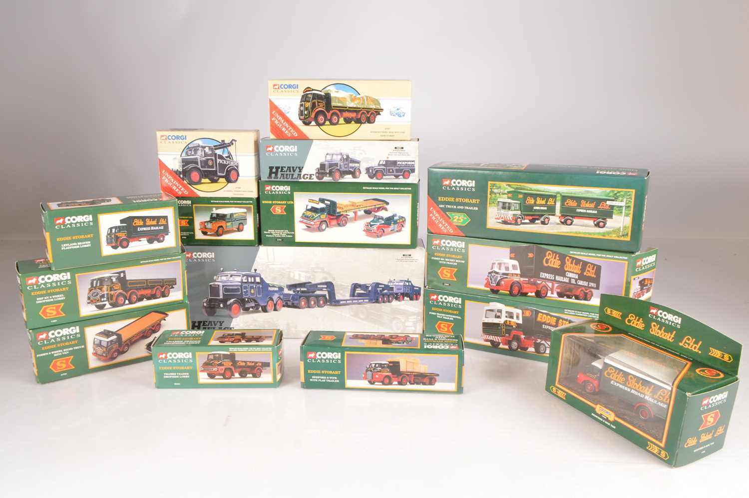 Lot 25 - Corgi Classics Vintage Eddie Stobart and Pickfords Commercial Vehicles (15)