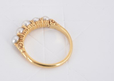 Lot 36 - An early 20th Century Scottish five pearl dress ring