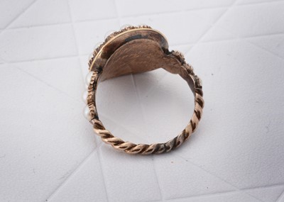 Lot 47 - A 19th Century mourning ring