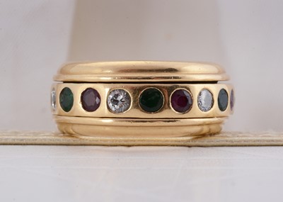 Lot 66 - A continental 18ct gold spinning dress ring