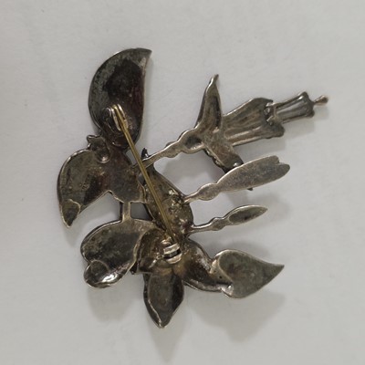 Lot 114 - A collection of silver jewels