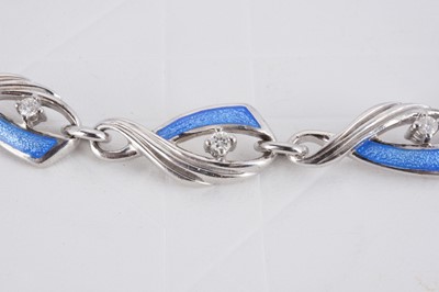 Lot 130 - A contemporary silver and enamel bracelet