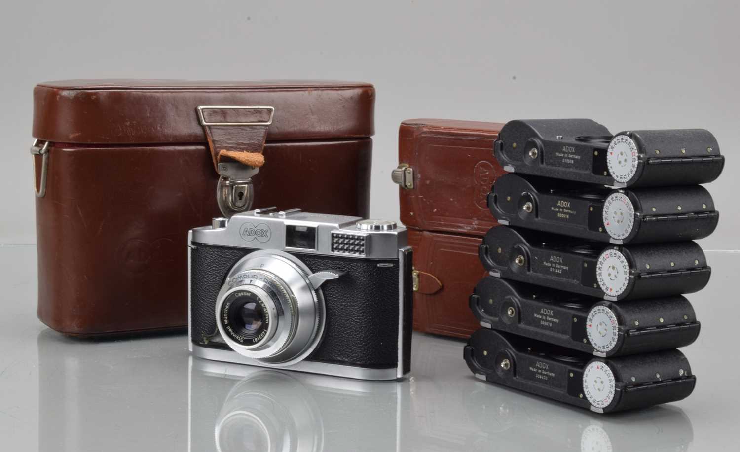 Lot 92 - An Adox 300 Viewfinder Camera